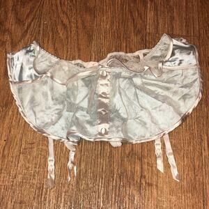 NWOT Victoria’s Secret Blue Green Floral Stretch Satin Mesh Garter Belt Size M/L
